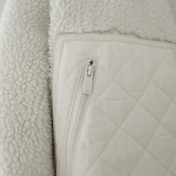 ALO Ivory Sherpa Edge Bomber - Picture 4 of 5
